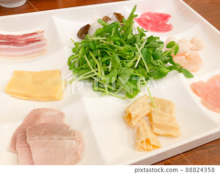 Chinese Yunnan Cuisine Crossing-the-bridge Rice Line Chinese Yunnan Cuisine Crossing-the-bridge Rice Line 88824358