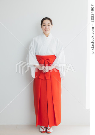 巫女全身 88824907