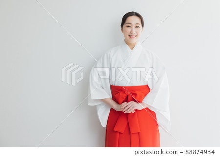 A priestess 88824934