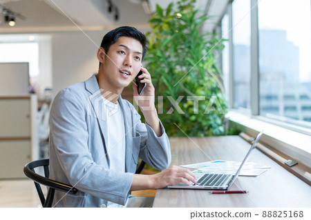 休閒商務商人拍攝合作：WEEK柴大門（Sun Frontier Fudosan） 88825168