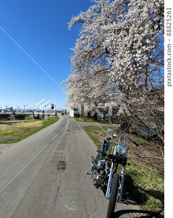 Touring Touring 88825261