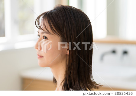 female, lady, woman 88825436