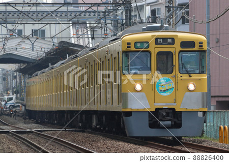 [SS] 西武新宿線 Old 2000 系列（Semi Express：8 車廂固定列車：退休結束） 88826400