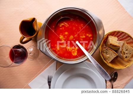 Spanish dish Callos a la Gallega 88826845