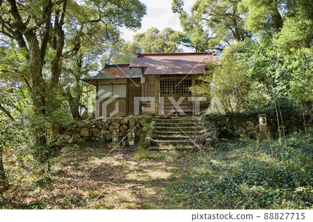 An old child protection shrine in Gassantoda Castle An old child protection shrine in Gassantoda Castle 88827715