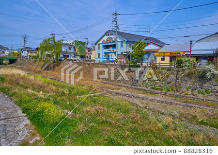 從南橋看德島縣美馬市脅町的脅町劇場 Odeonza 88828316