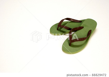 Beach sandals khaki 88829472