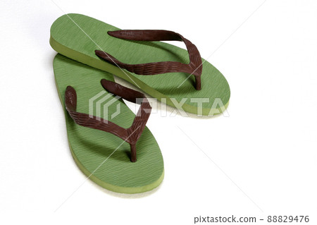 Beach sandals khaki 88829476