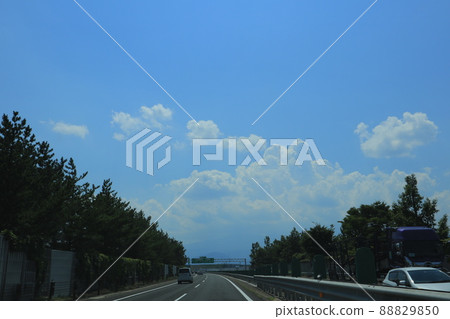 Scenery of the drive 88829850