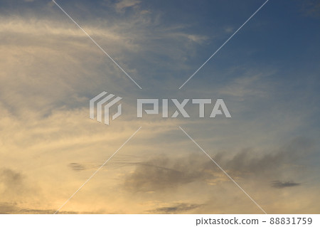 落日的天空 88831759