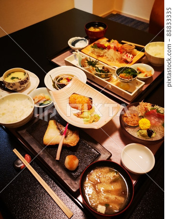 Grilled fish set meal 88833335