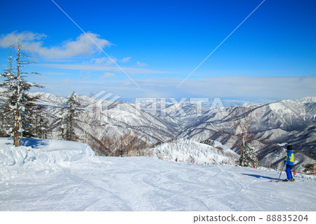 Scenery from the snowy mountain ski resort 88835204