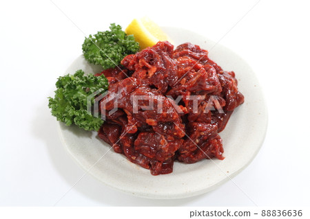 牛肉裙牛排(用於燒烤,在醬汁中醃製) 牛肉裙牛排(用於燒烤,在醬汁中醃製) 88836636