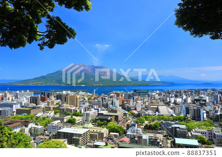 [鹿兒島縣]從城山公園展望台看到的鹿兒島市容和櫻島 88837351
