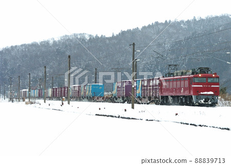 Hokuriku Main Line Odoro-Kita-Sabae JR East EF81-146 (Nagaoka) + Koki 71-901 + Koki 71-902 88839713