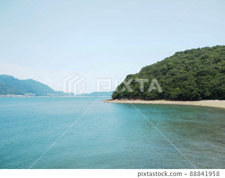 View from a boat heading to Sensuijima in Hiroshima Prefecture (July) 88841958