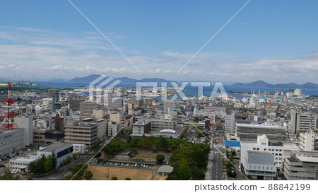 從日本第 12 座城堡塔樓丸龜城眺望 從日本第 12 座城堡塔樓丸龜城眺望 88842199