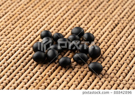 Black bean  88842896