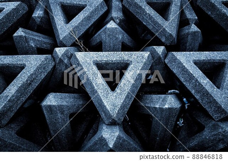 Hollow triangular block Hollow triangular block 88846818