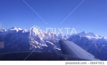 從觀光飛行中看到的喜馬拉雅山脈和珠穆朗瑪峰[尼泊爾] 88847821