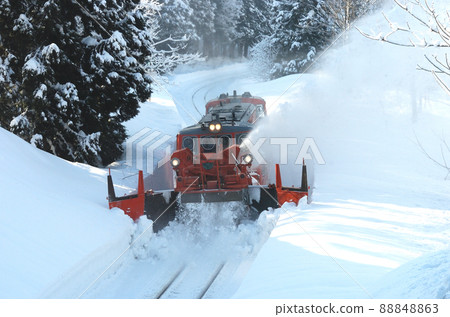 只見線魚沼田中越後須原JR東DD14-333（長岡）+DE10-1680（長岡）特雪 88848863