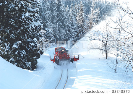 只見線魚沼田中越後須原JR東DD14-333（長岡）+DE10-1680（長岡）特雪 88848873
