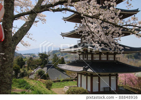 足立原故鄉佐倉五層塔(福島縣二本松市) 足立原故鄉佐倉五層塔(福島縣二本松市) 88848916