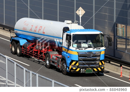 油罐車的形象 88848960