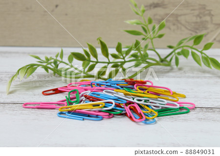 Clips, wires, stationery, stationery, sandwiches, aluminum, office supplies, daily necessities, miscellaneous goods, tools Clips, wires, stationery, stationery, sandwiches, aluminum, office supplies, daily necessities, miscellaneous goods, tools 88849031