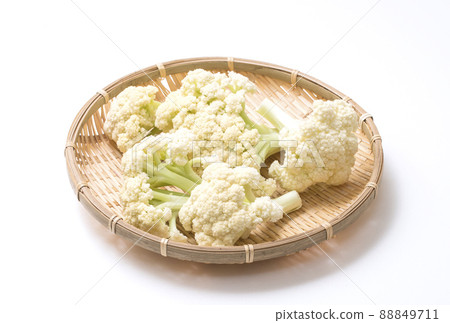 Cauliflower flower cabbage freshly harvested vegetables healthy vegetables Cauliflower flower cabbage freshly harvested vegetables healthy vegetables 88849711