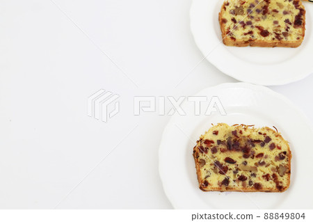 Handmade pound cake / white background Handmade pound cake / white background 88849804