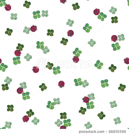 三葉草和瓢蟲的無縫模式。紡織品、壁紙和包裝紙設計。 88850398