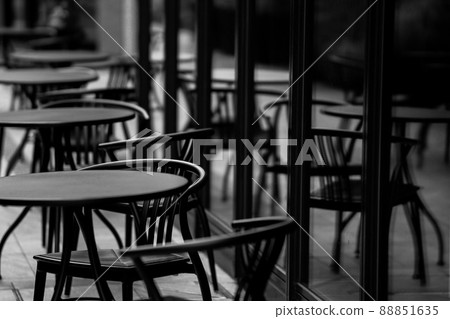 Cafe  88851635