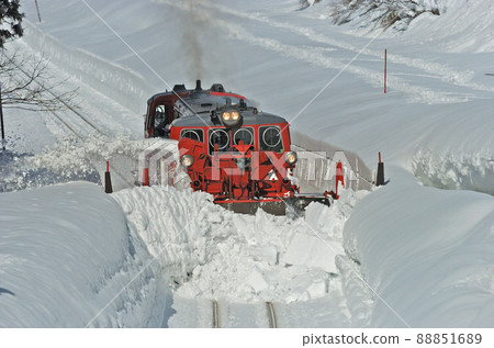 只見線入廣瀨-只見JE東日本DD14-333（長岡）+DE10-1680（長岡）特雪 88851689
