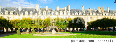 Place de Vosges, Paris 88853514