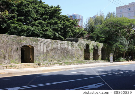 Okinawa Naha Former Chongyuan Temple Stone Gate 88860829