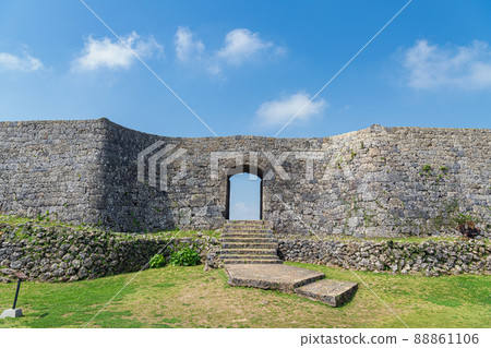 Okinawa Nakagusuku Castle Gate from Ichiku to Ninogu Okinawa Nakagusuku Castle Gate from Ichiku to Ninogu 88861106
