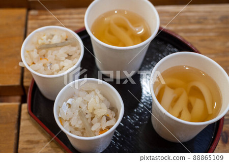 Sanuki udon noodles from Kagawa prefecture, Japan, which is very delicious Sanuki udon noodles from Kagawa prefecture, Japan, which is very delicious 88865109