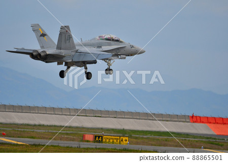 F / A-18D戰鬥轟炸機著陸方法 88865501