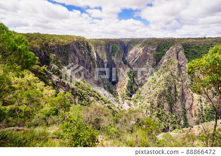 Wollomombi Falls - Hillgrove 88866472