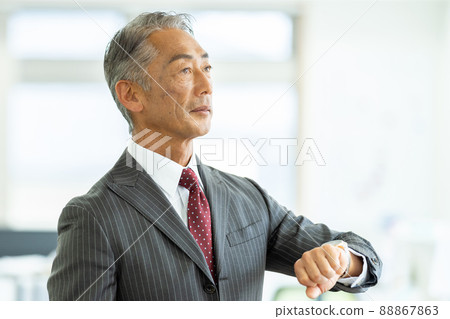 Businessman senior man 88867863