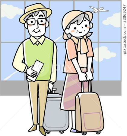 在機場大廳等候的資深夫婦 在機場大廳等候的資深夫婦 88869247