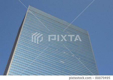 Looking up at a skyscraper (Osaka City, Osaka Prefecture) 88870495