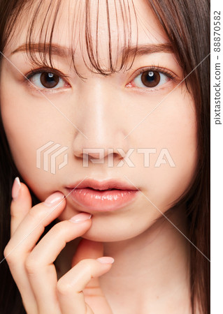 美麗年輕的日本女人 88870582