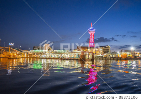 博多港塔灣畔廣場 88873106