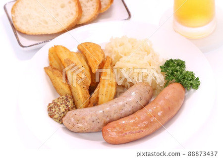 香腸土豆酸菜明亮的背景 香腸土豆酸菜明亮的背景 88873437