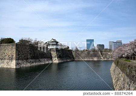 大阪城南外護城河櫻花和大阪商務園 大阪城南外護城河櫻花和大阪商務園 88874264