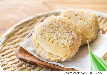 竹筍飯糰 88877229