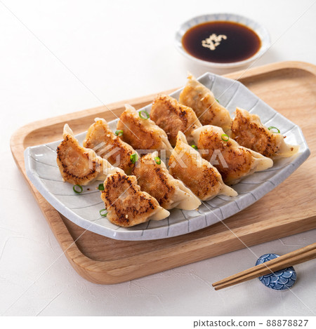 煎餃 鍋貼 餃子 點心 Pan-fried Dumpling gyoza ギョウザ 88878827