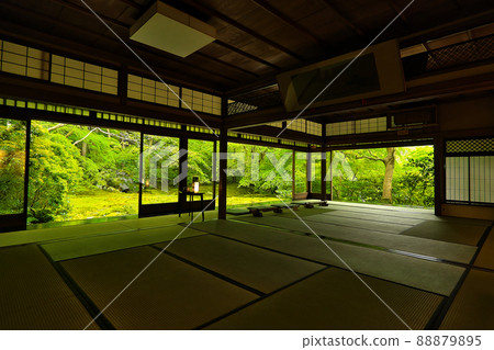 Rurikoin：四月俯瞰Rurikoin的松陰 88879895